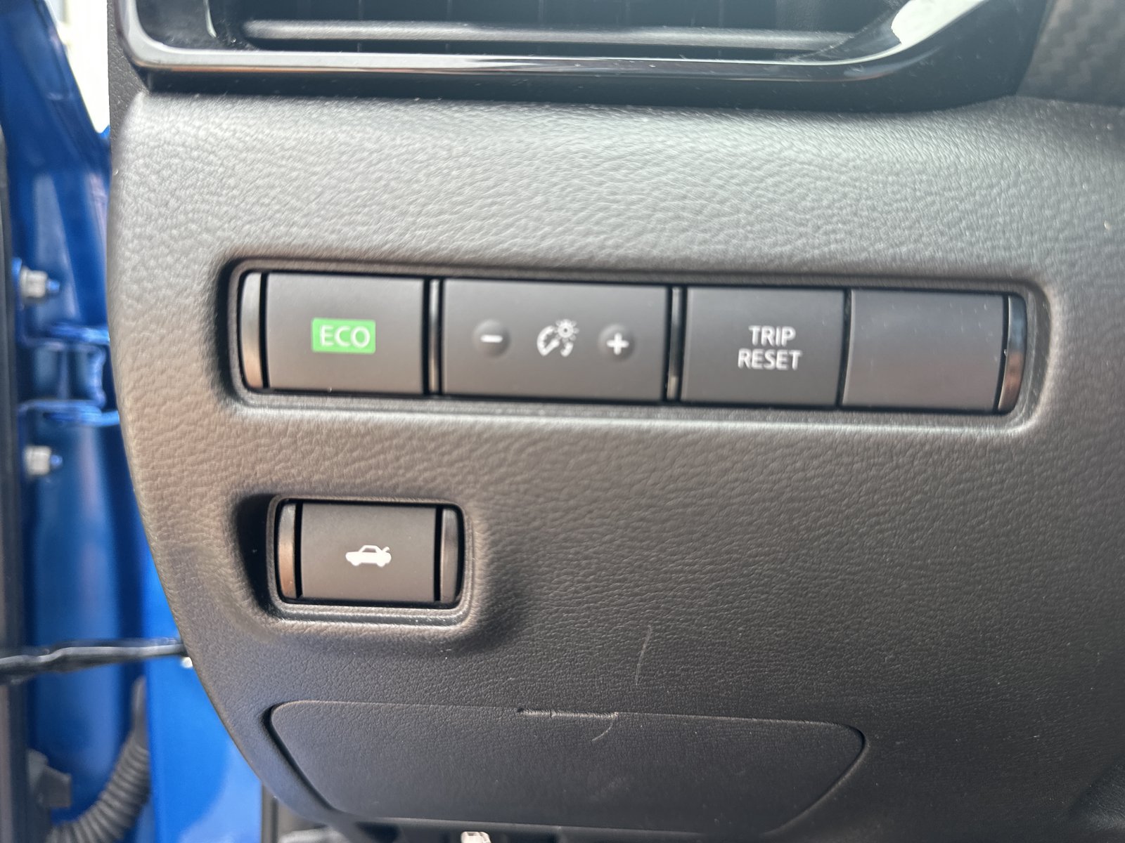 Used 2025 Nissan Sentra SV FWD image 10