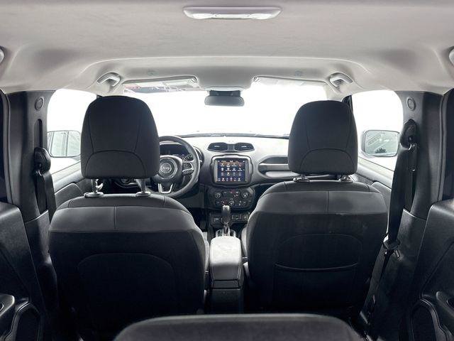 Used 2023 Jeep Renegade Latitude AWD/4WD image 27
