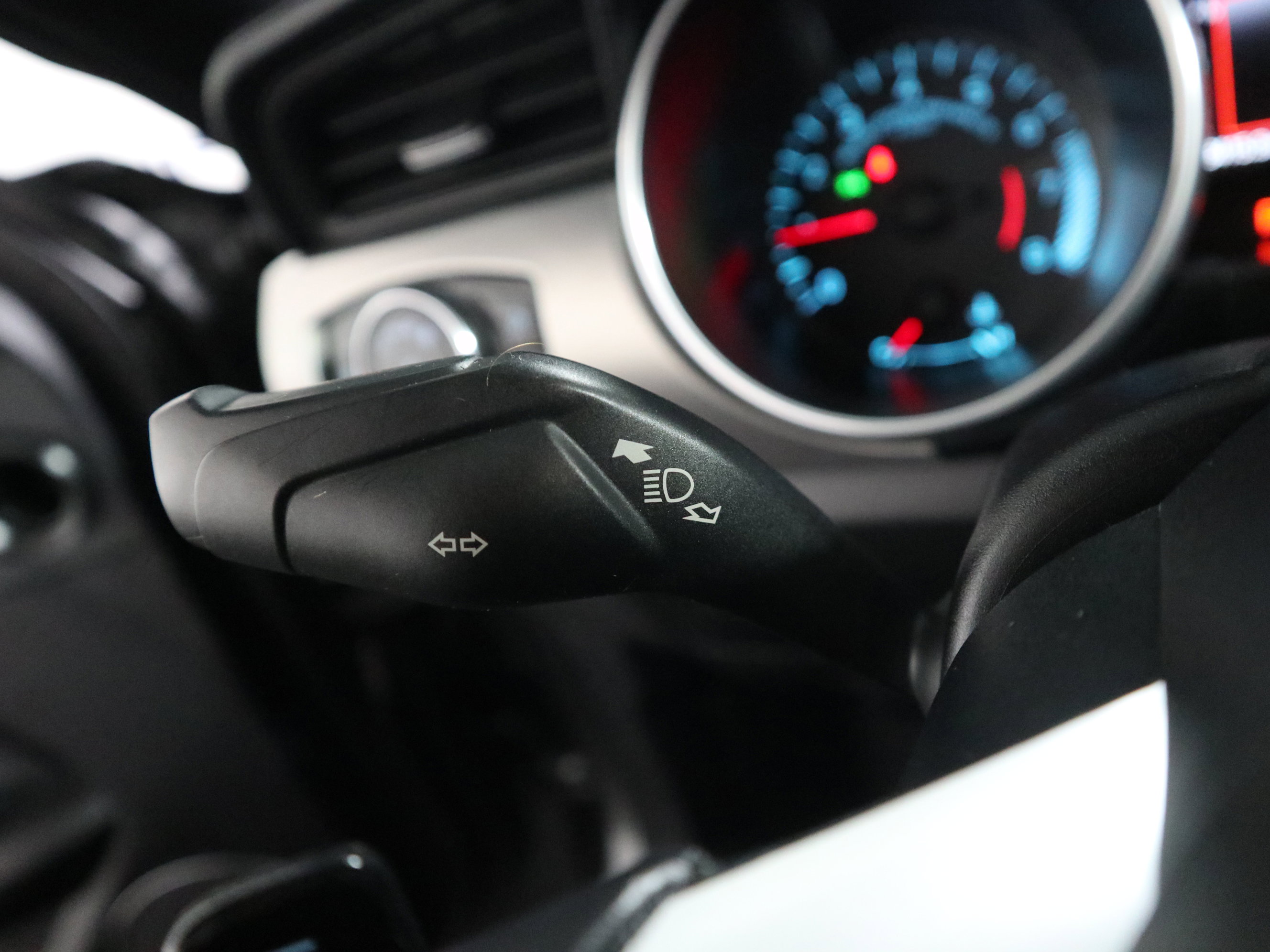 Used 2019 Ford Mustang Premium image 20