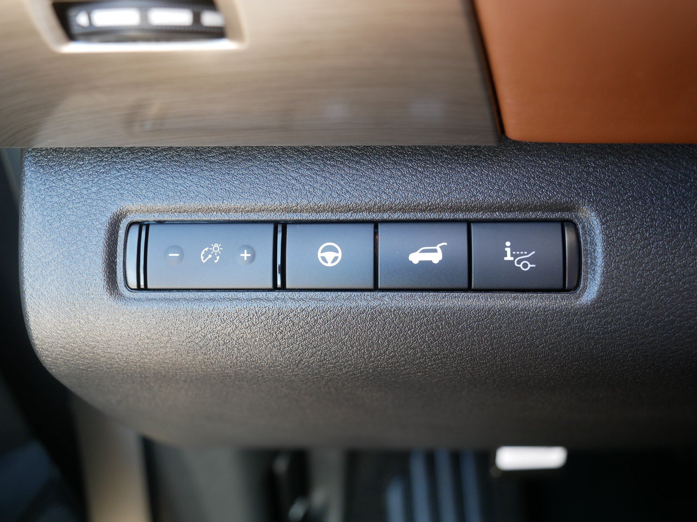 Certified 2025 Nissan Pathfinder Platinum AWD/4WD image 26
