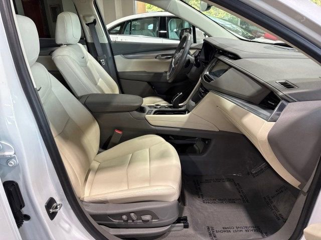 Used 2021 Cadillac XT5 Premium Luxury w/ LPO, Floor Liner Package image 29