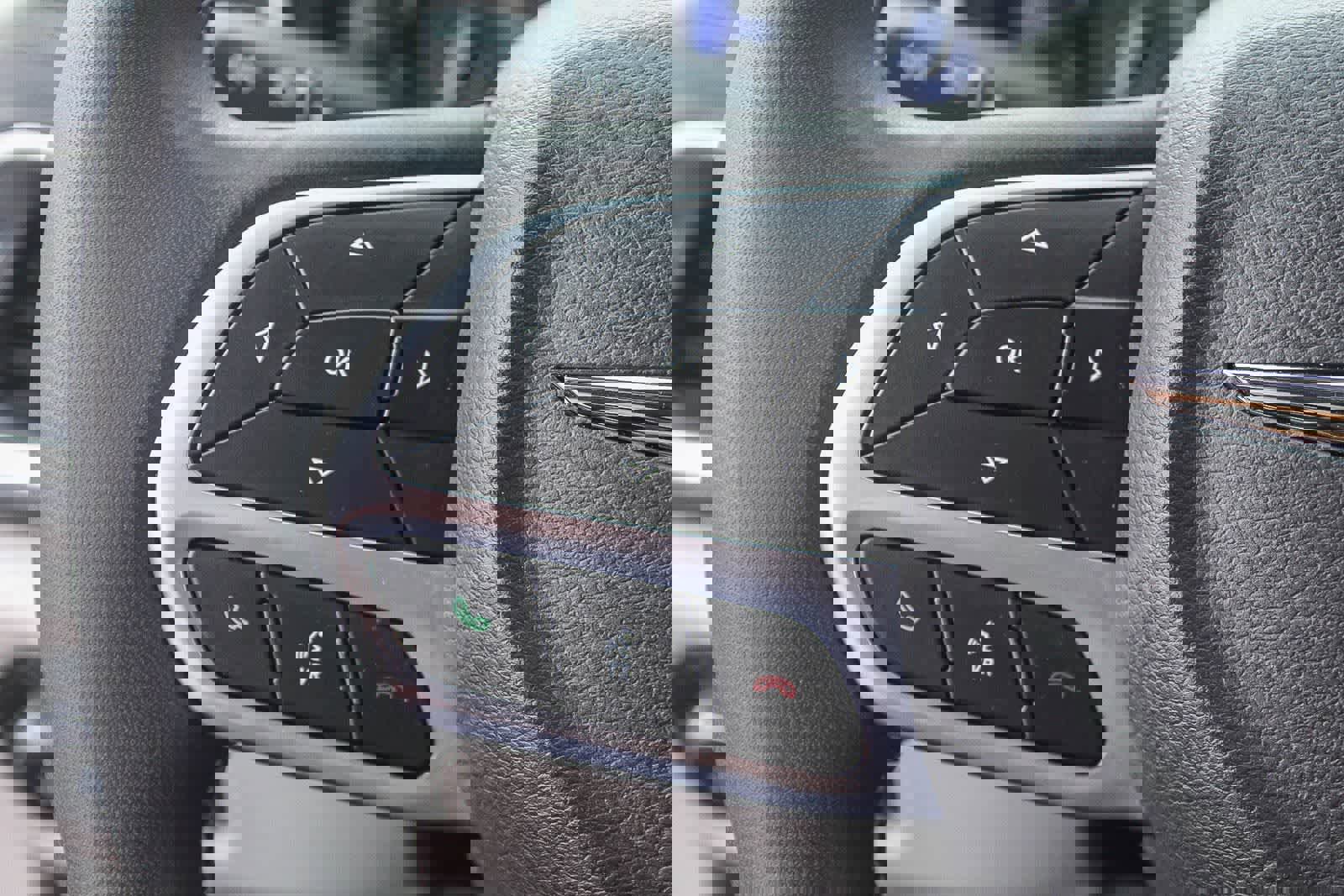 Used 2023 Chrysler Pacifica Limited image 33