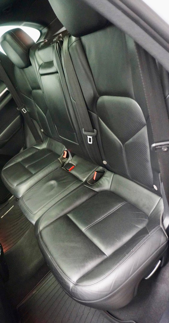 Used 2013 Porsche Cayenne S AWD/4WD image 5