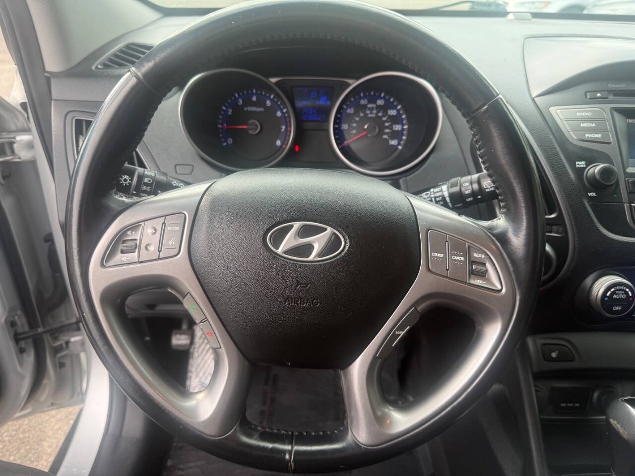 Used 2014 Hyundai Tucson Limited AWD/4WD image 18