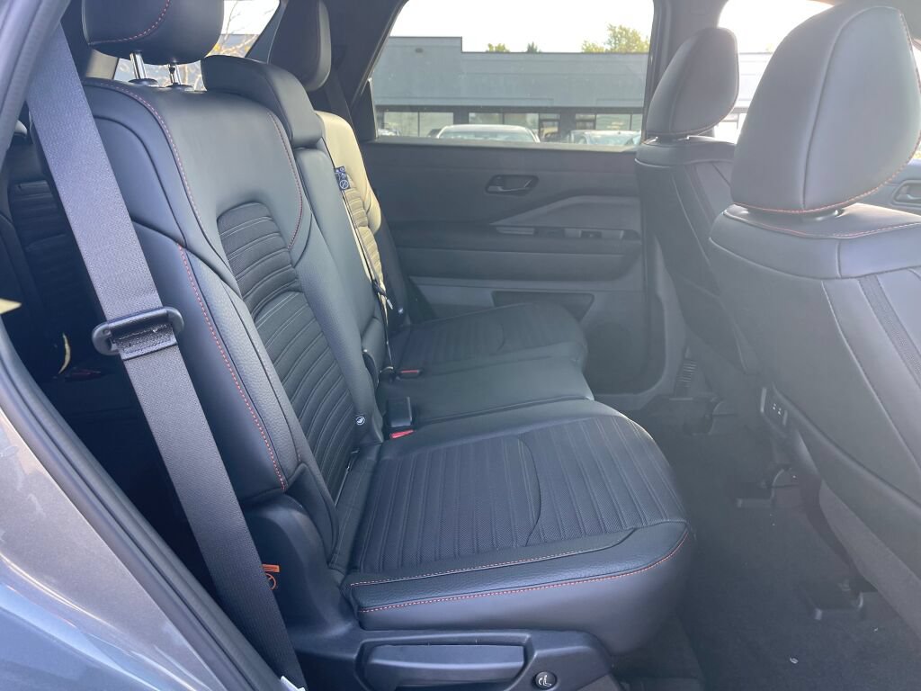 New 2026 Nissan Pathfinder Rock Creek AWD/4WD image 23