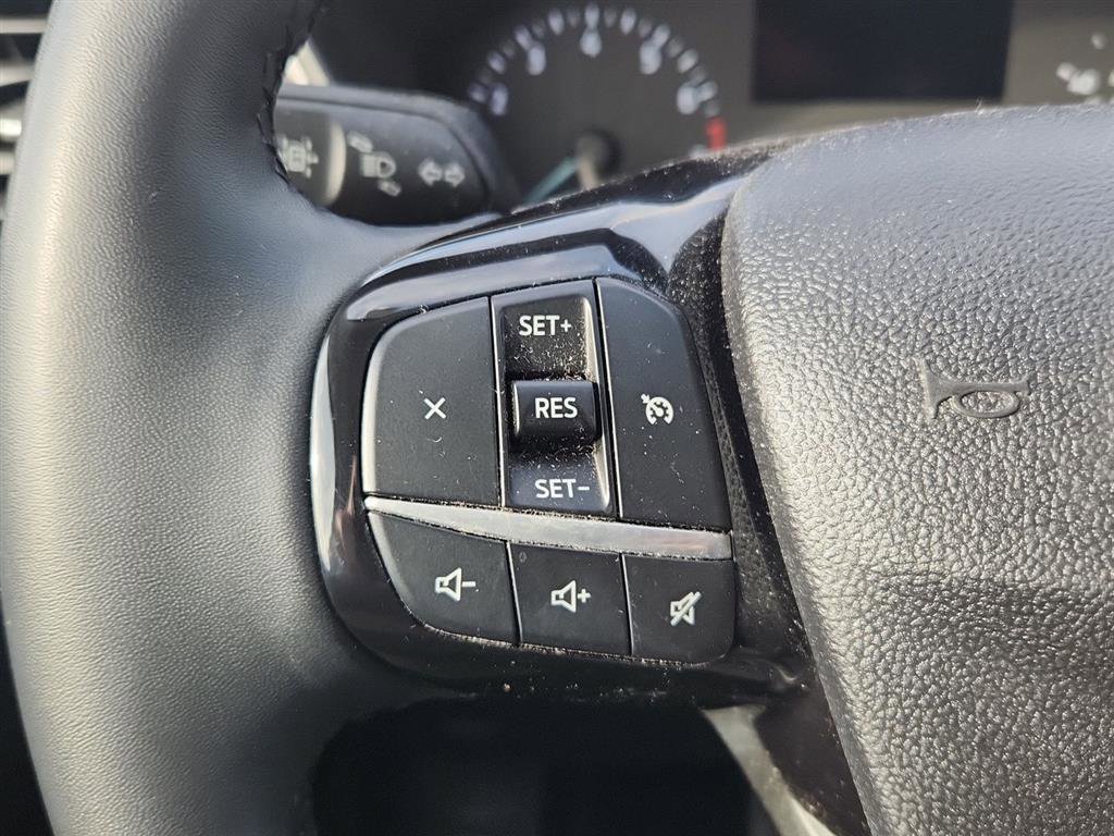 Used 2022 Ford Escape SE w/ SE Sport Appearance Package image 21