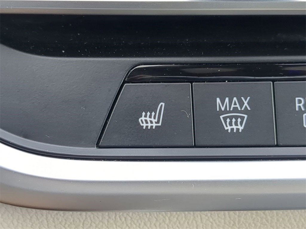 Used 2021 BMW X6 xDrive40i w/ M Sport Package image 25