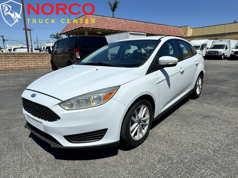 Used 2015 Ford Focus SE FWD image 4