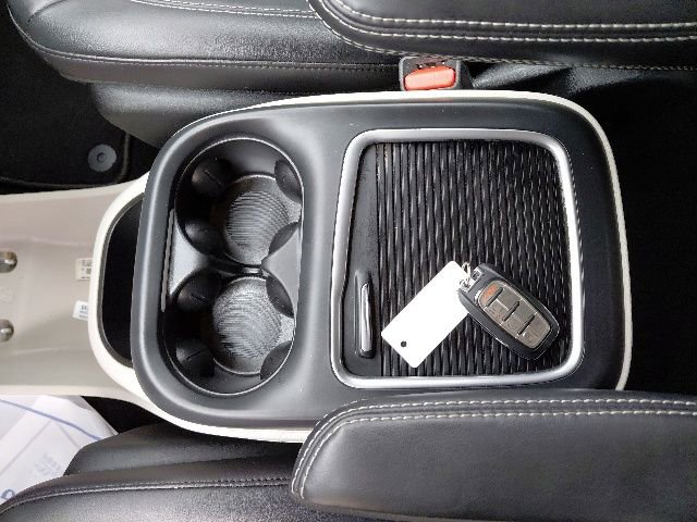 Used 2022 Chrysler Pacifica Touring-L image 23