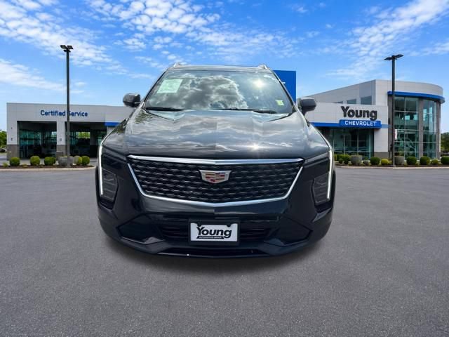 Used 2025 Cadillac XT4 Premium Luxury AWD/4WD image 3