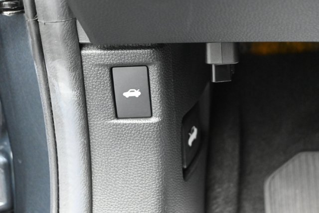 Used 2025 Honda Accord EX-L image 38