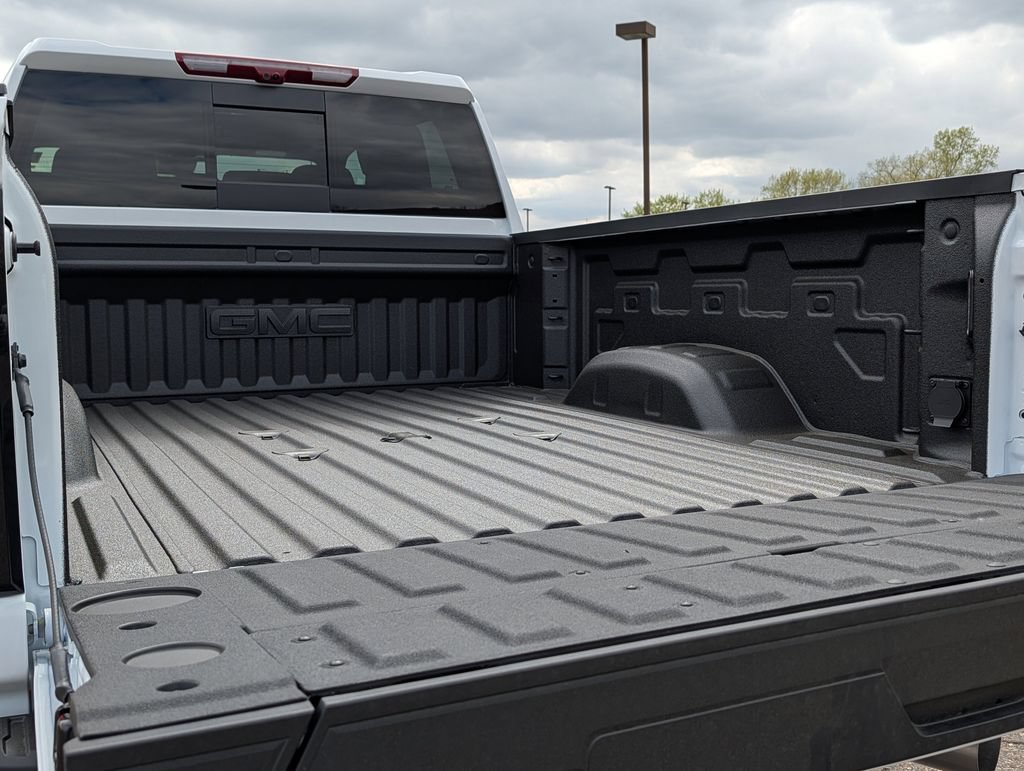 New 2026 GMC Sierra 3500 AT4 w/ AT4 Premium Plus Package AWD/4WD image 33