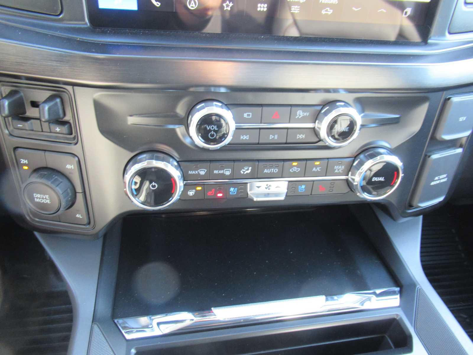 New 2026 Ford F250 Lariat AWD/4WD image 24
