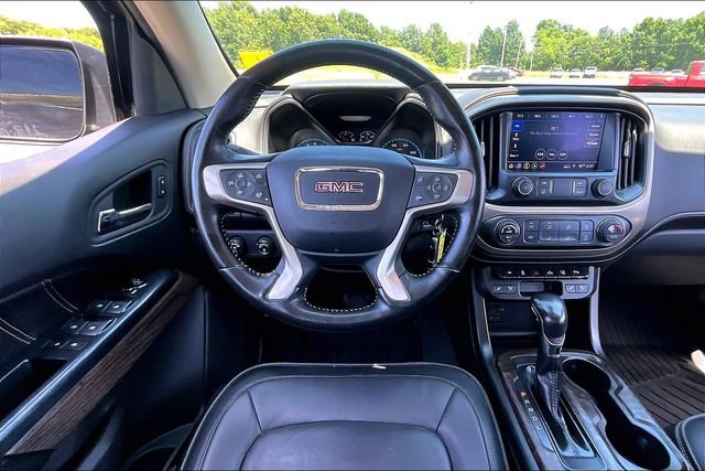 Used 2022 GMC Canyon Denali w/ Denali Black Edition Package AWD/4WD image 9