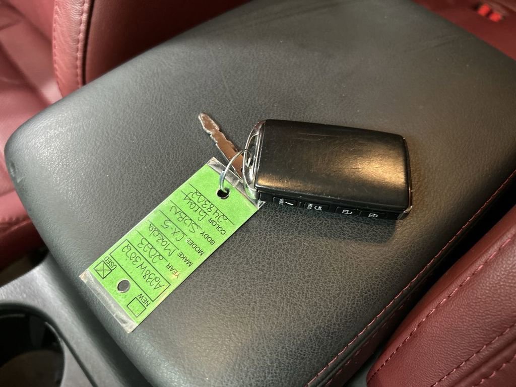 Used 2023 MAZDA CX-5 Carbon Edition AWD/4WD image 12