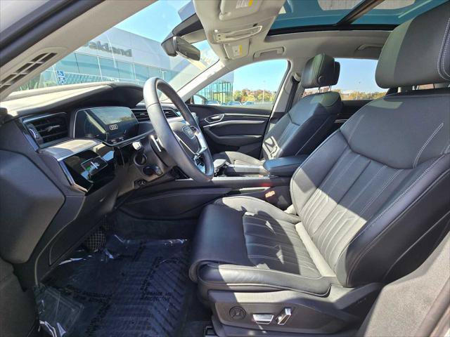Used 2024 Audi Q8 e-tron Prestige w/ Prestige Package AWD/4WD image 21