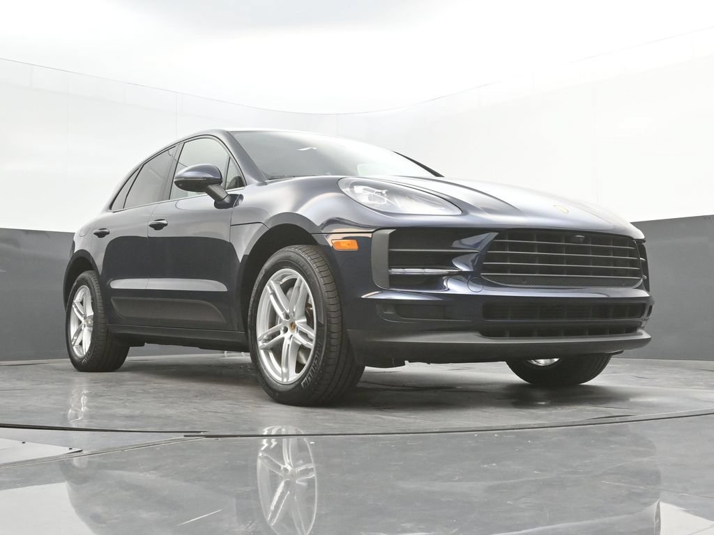 Certified 2021 Porsche Macan AWD/4WD image 37