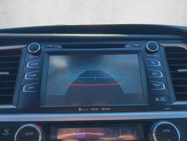Certified 2018 Toyota Highlander SE image 16