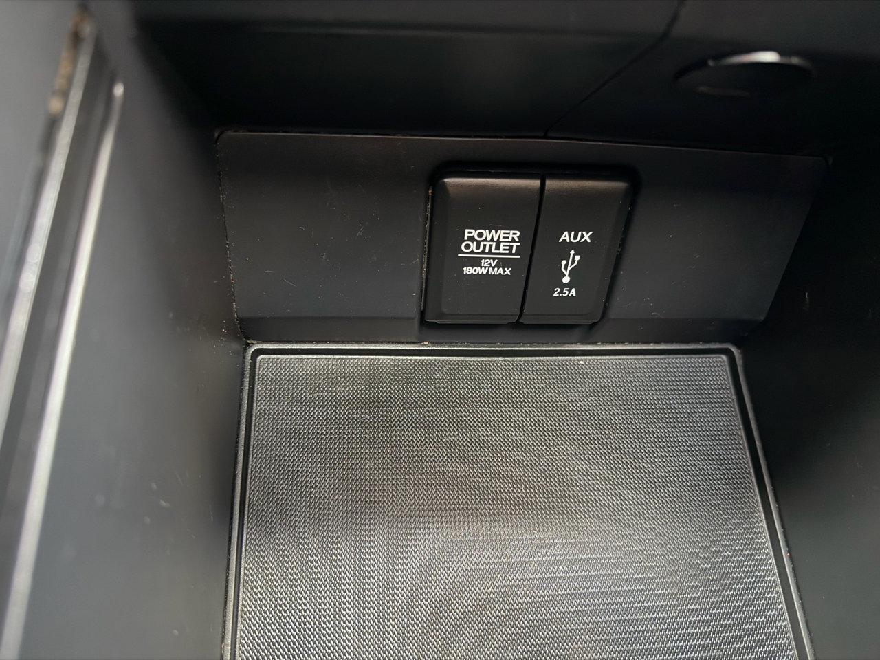 Used 2016 Honda Pilot Touring image 16