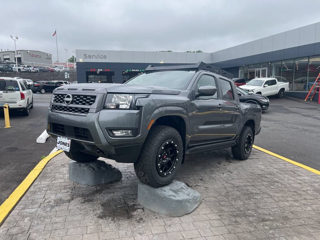 New 2025 Nissan Frontier SV w/ SV Convenience Package