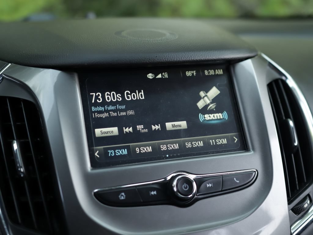 Used 2018 Chevrolet Cruze LT w/ Convenience Package FWD image 12