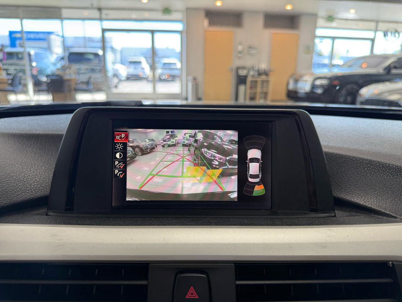 Used 2017 BMW 320i Sedan image 16