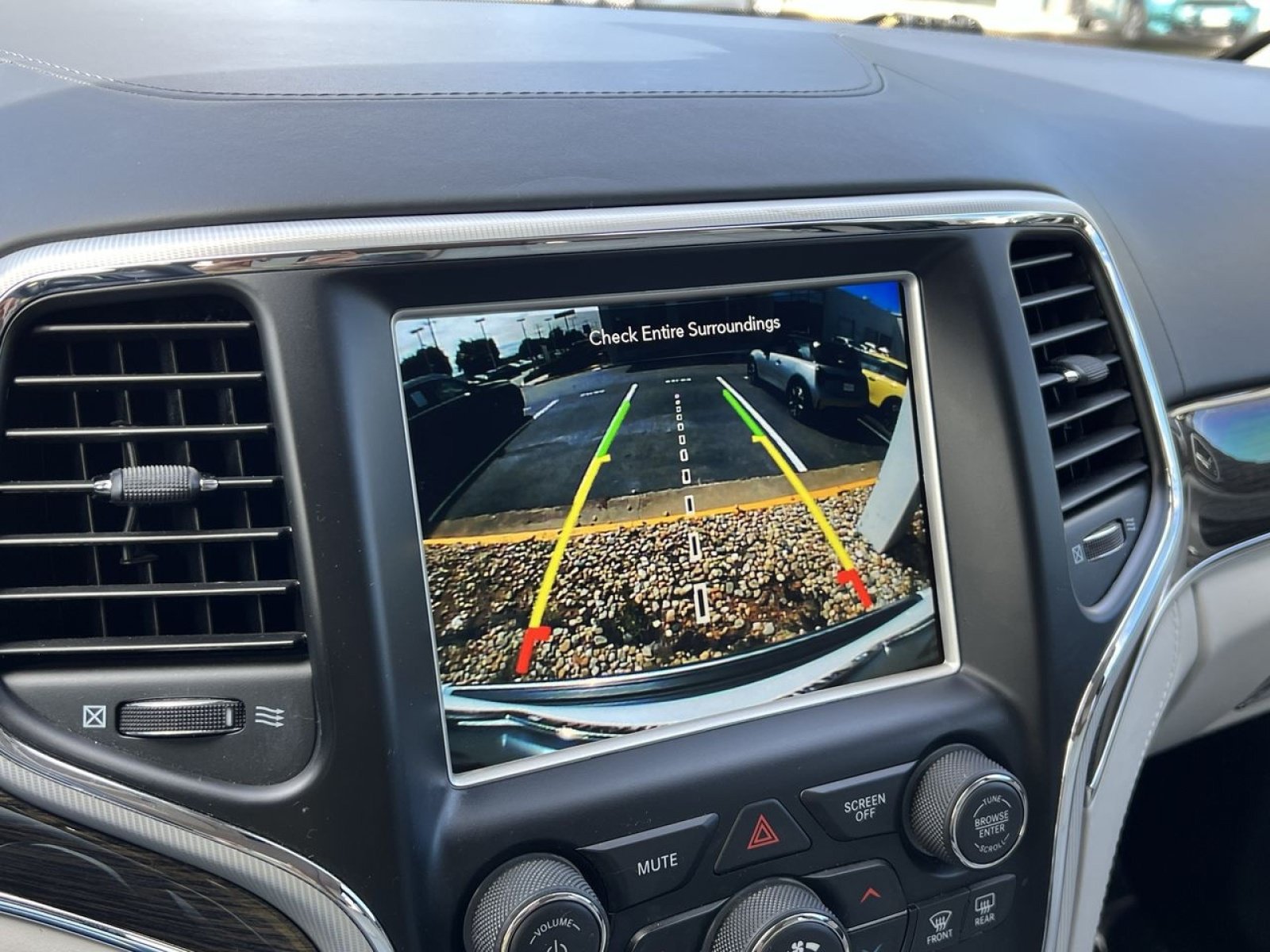 Used 2018 Jeep Grand Cherokee Summit AWD/4WD image 16