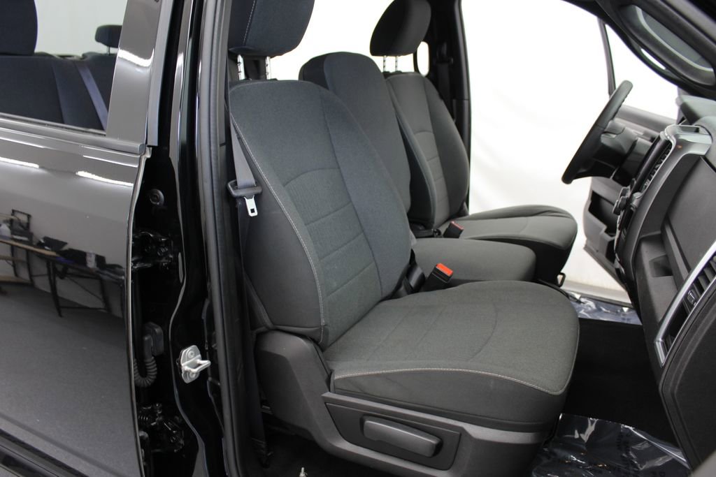 Used 2022 RAM 1500 Classic Warlock w/ Electronics Group AWD/4WD image 24