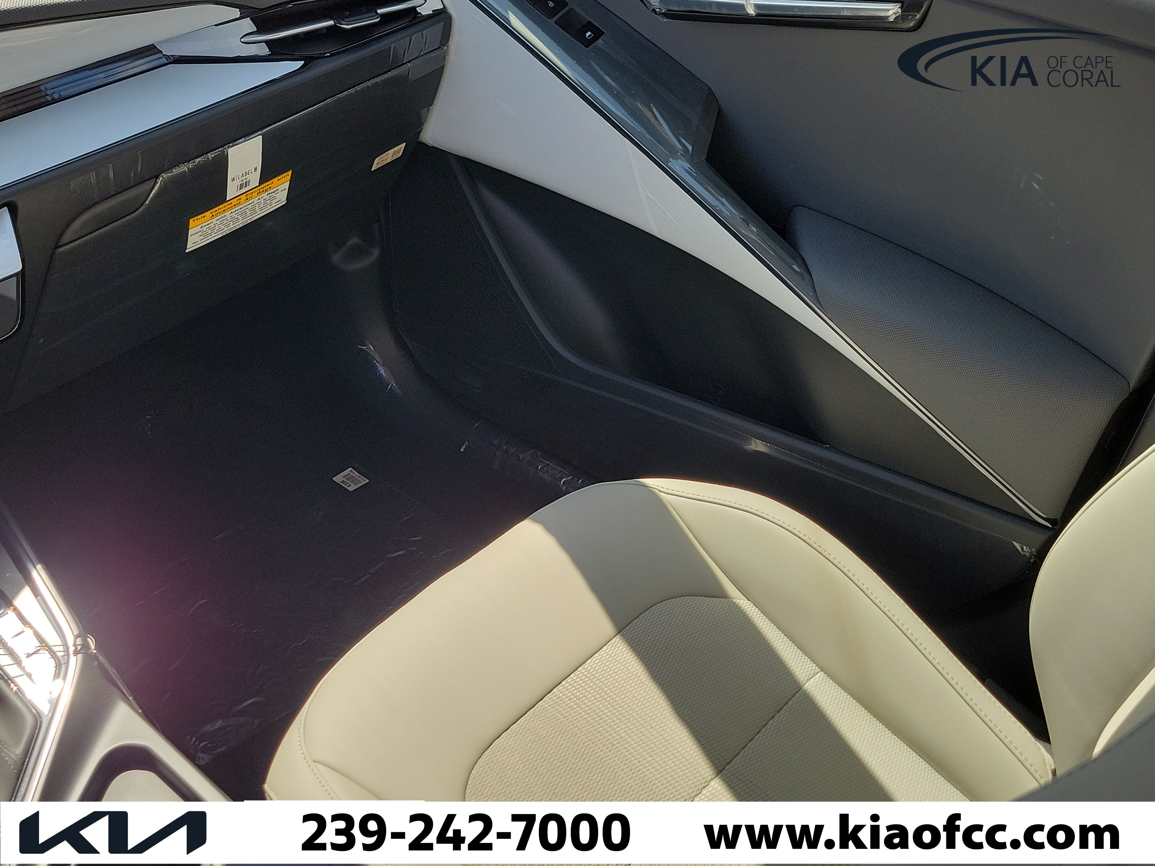 New 2026 Kia Niro EX FWD image 18
