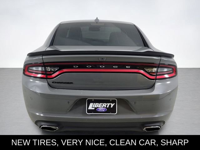 Used 2017 Dodge Charger SXT w/ Rallye Group image 4