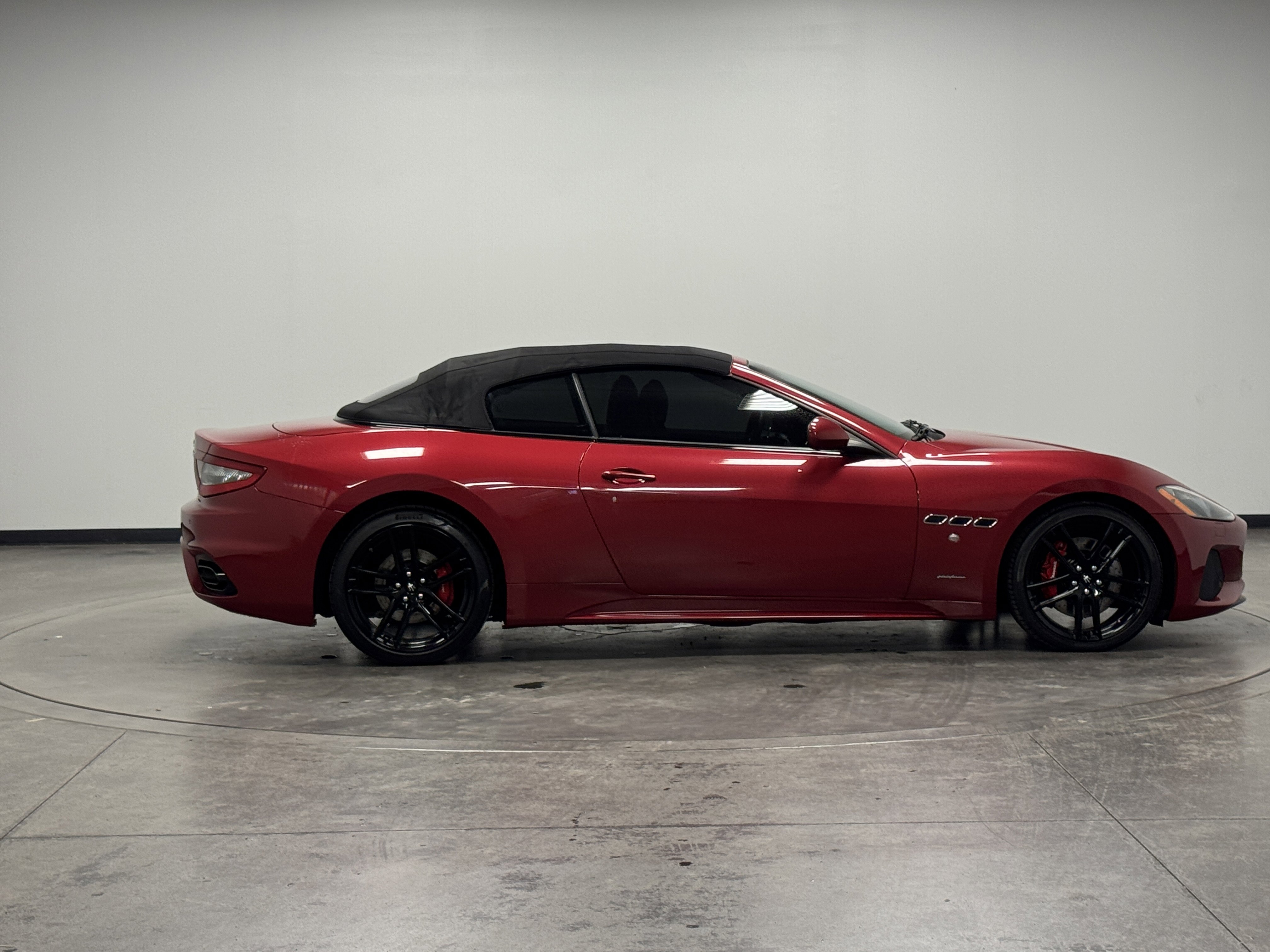 Used 2018 Maserati GranTurismo MC image 9