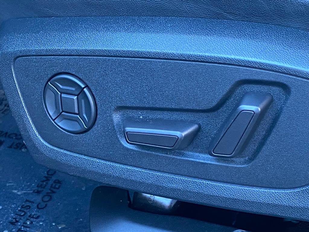 Used 2023 Audi Q4 e-tron Premium Plus w/ Premium Plus image 13