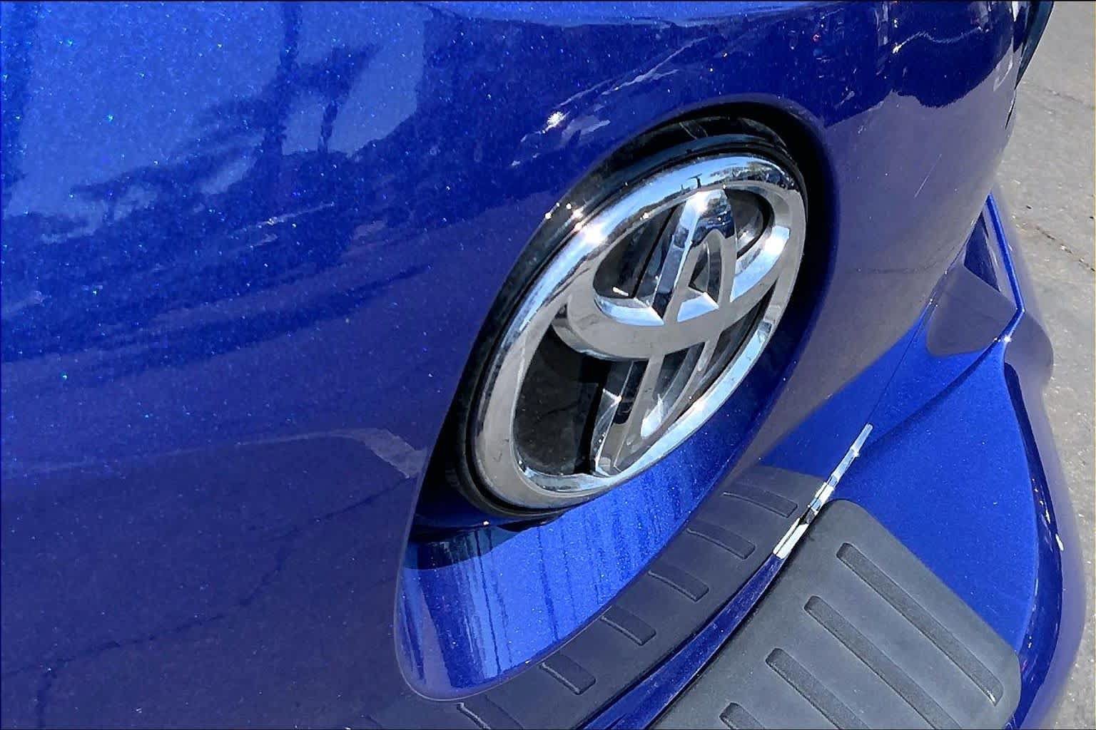 Certified 2025 Toyota Corolla XSE FWD image 30