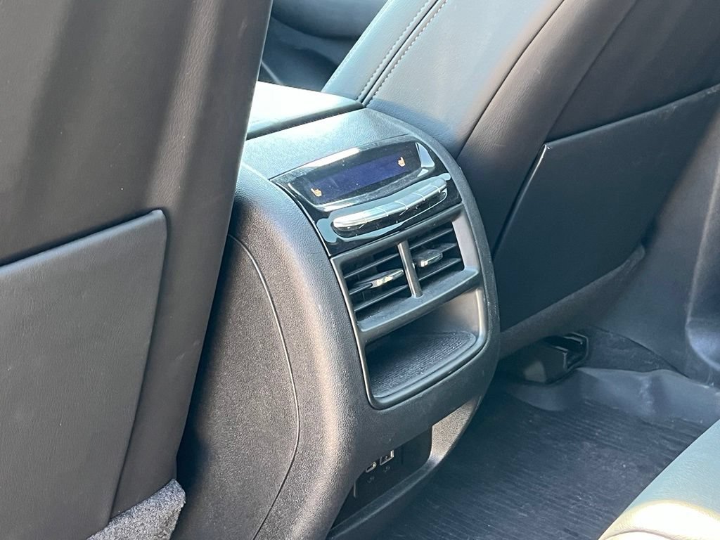 Used 2023 Cadillac XT5 Sportv w/ Technology Package AWD/4WD image 25