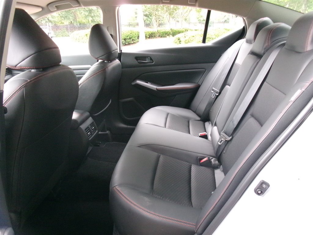 Used 2026 Nissan Altima 2.5 SR FWD image 32
