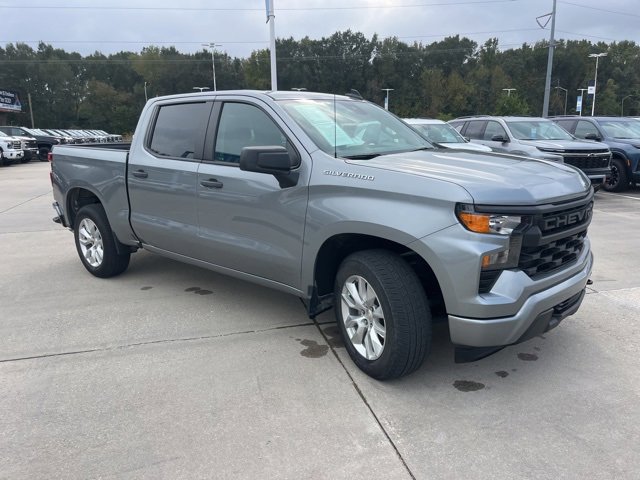 Used 2024 Chevrolet Silverado 1500 Custom image 9