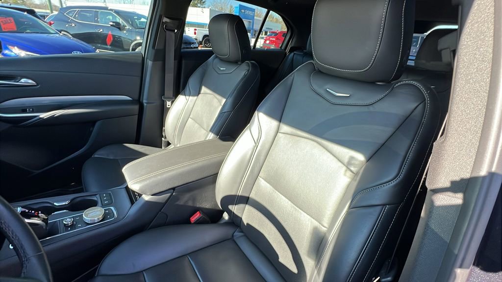 Used 2023 Cadillac XT4 Premium Luxury w/ Enhanced Visibility Package image 16