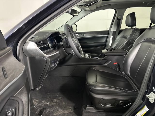 Used 2023 Jeep Grand Cherokee 4WD 4xe image 11