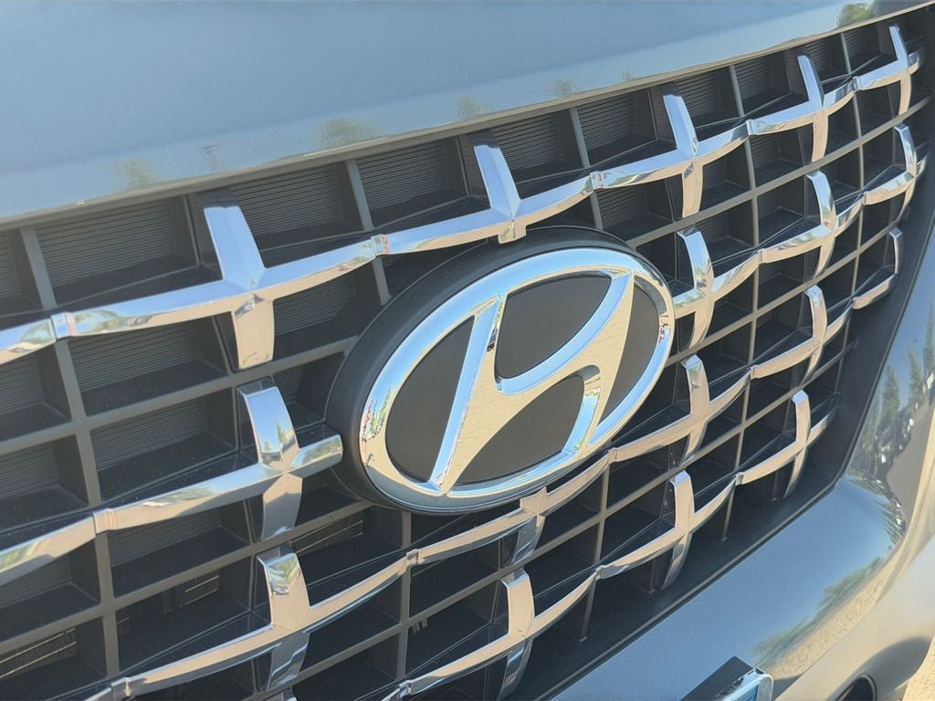 Certified 2025 Hyundai Venue Limited FWD image 34