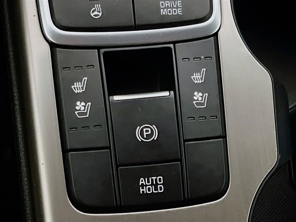 Used 2020 Kia Optima SX image 21