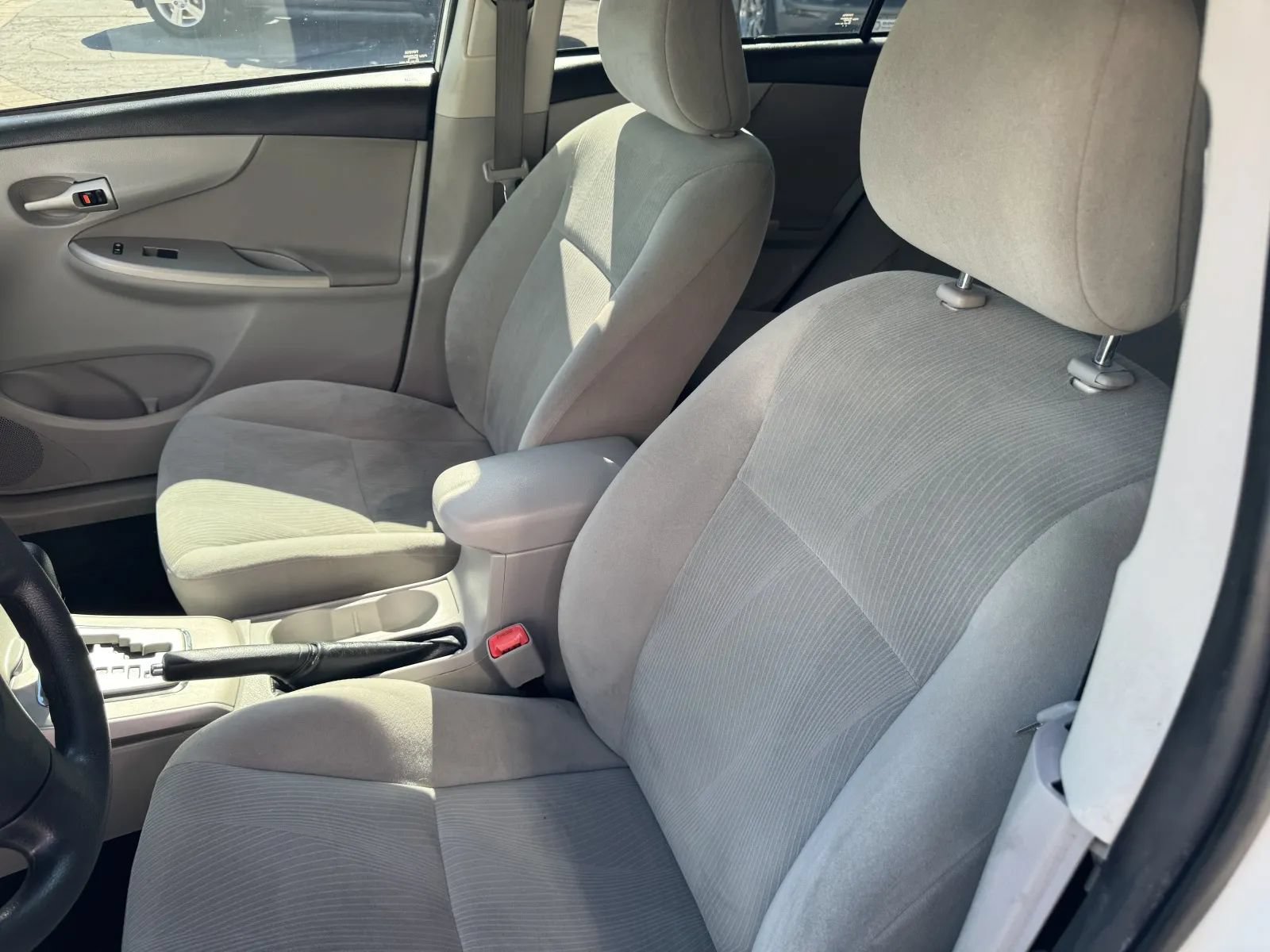 Used 2012 Toyota Corolla LE FWD image 20