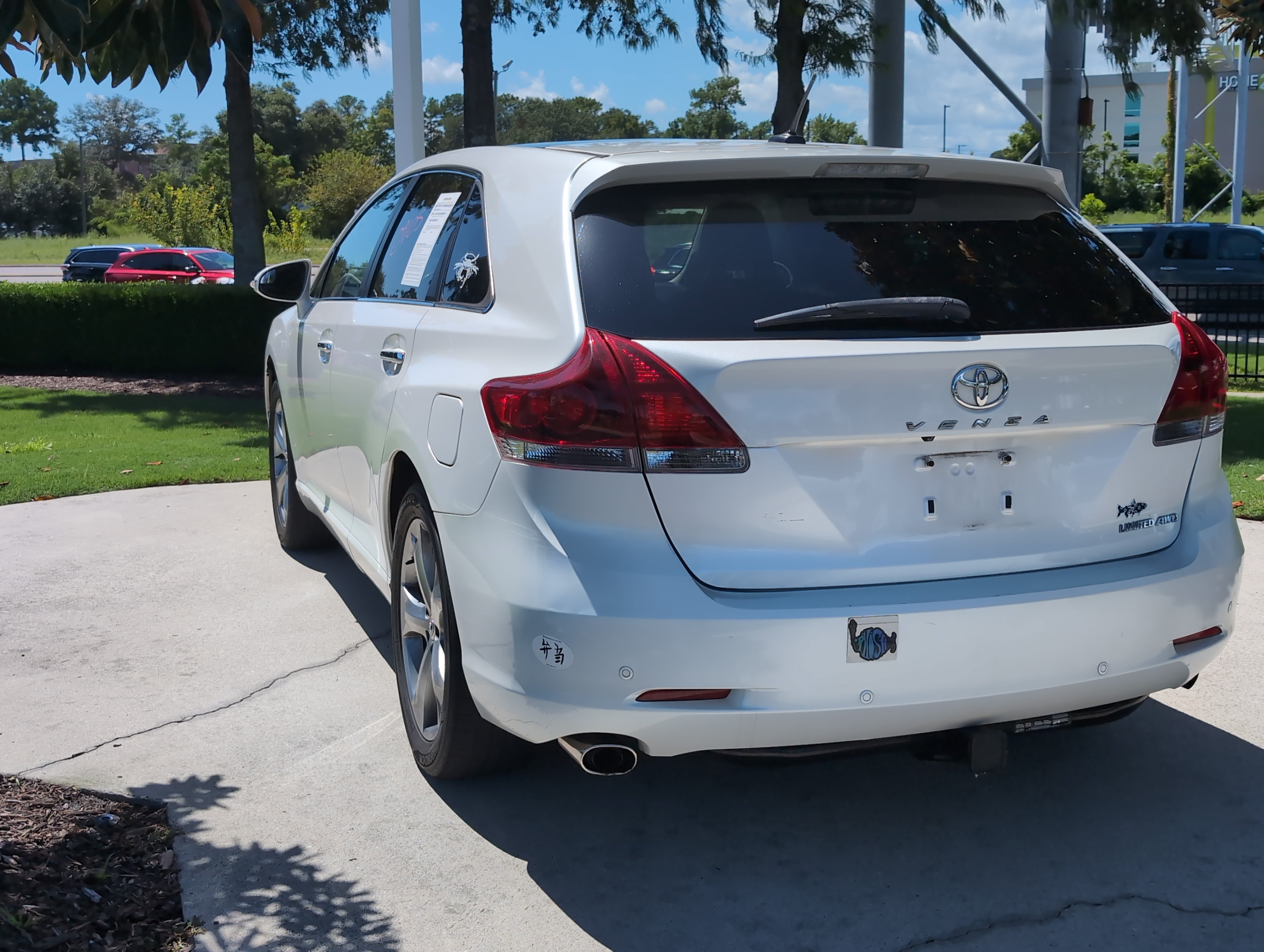 Used 2014 Toyota Venza Limited AWD/4WD image 8