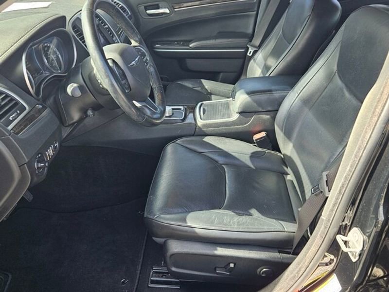 Used 2022 Chrysler 300 Touring L w/ Popular Equipment Group image 7