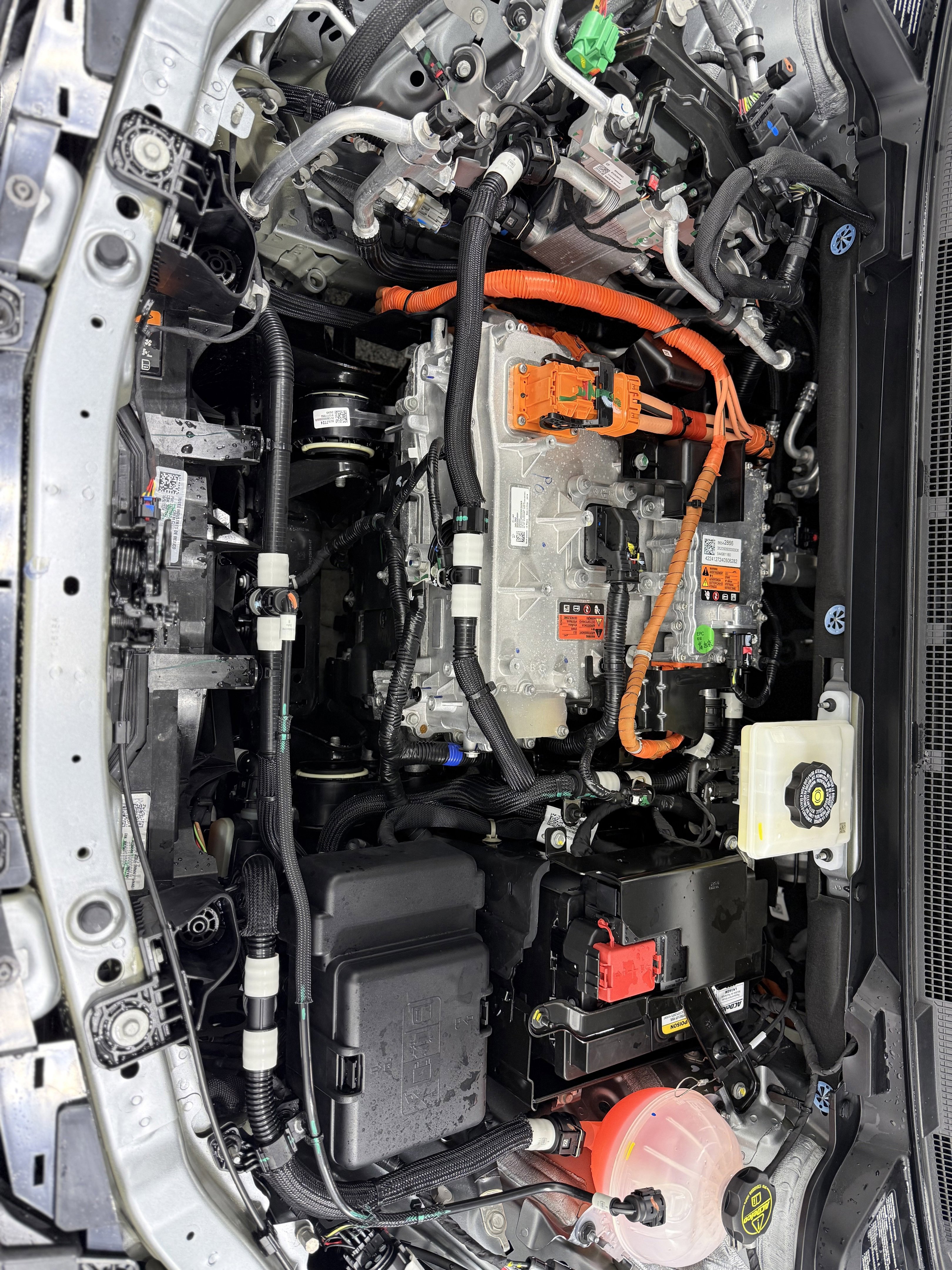 Used 2025 Chevrolet Equinox EV RS image 28