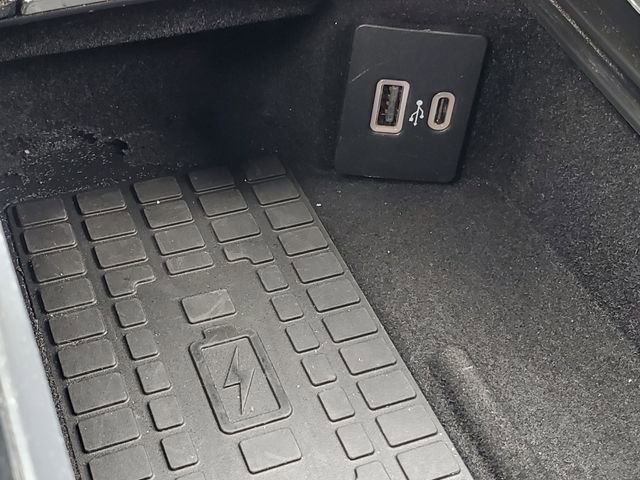 Used 2024 Lincoln Corsair AWD w/ Equipment Group 101A image 21