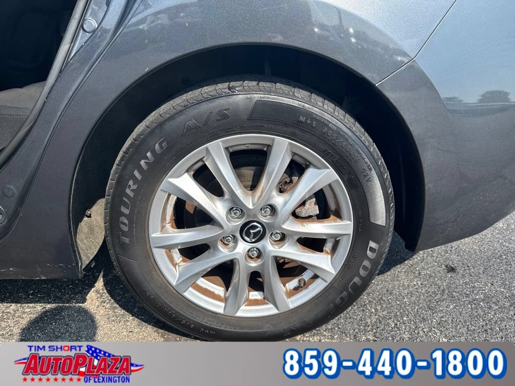 Used 2016 MAZDA MAZDA3 i Sport w/ Preferred Equipment Package FWD image 16