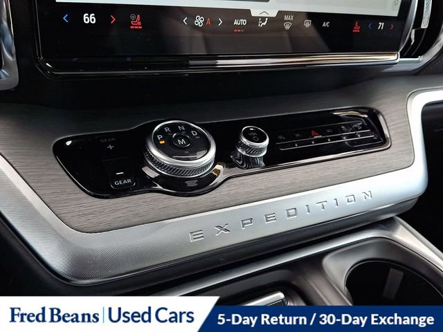 Used 2025 Ford Expedition Max Platinum w/ Driver's Package image 24