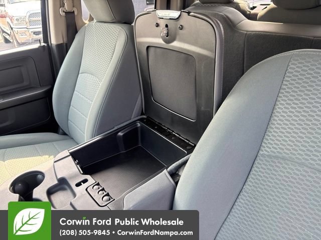 Used 2015 RAM 1500 Express RWD image 23