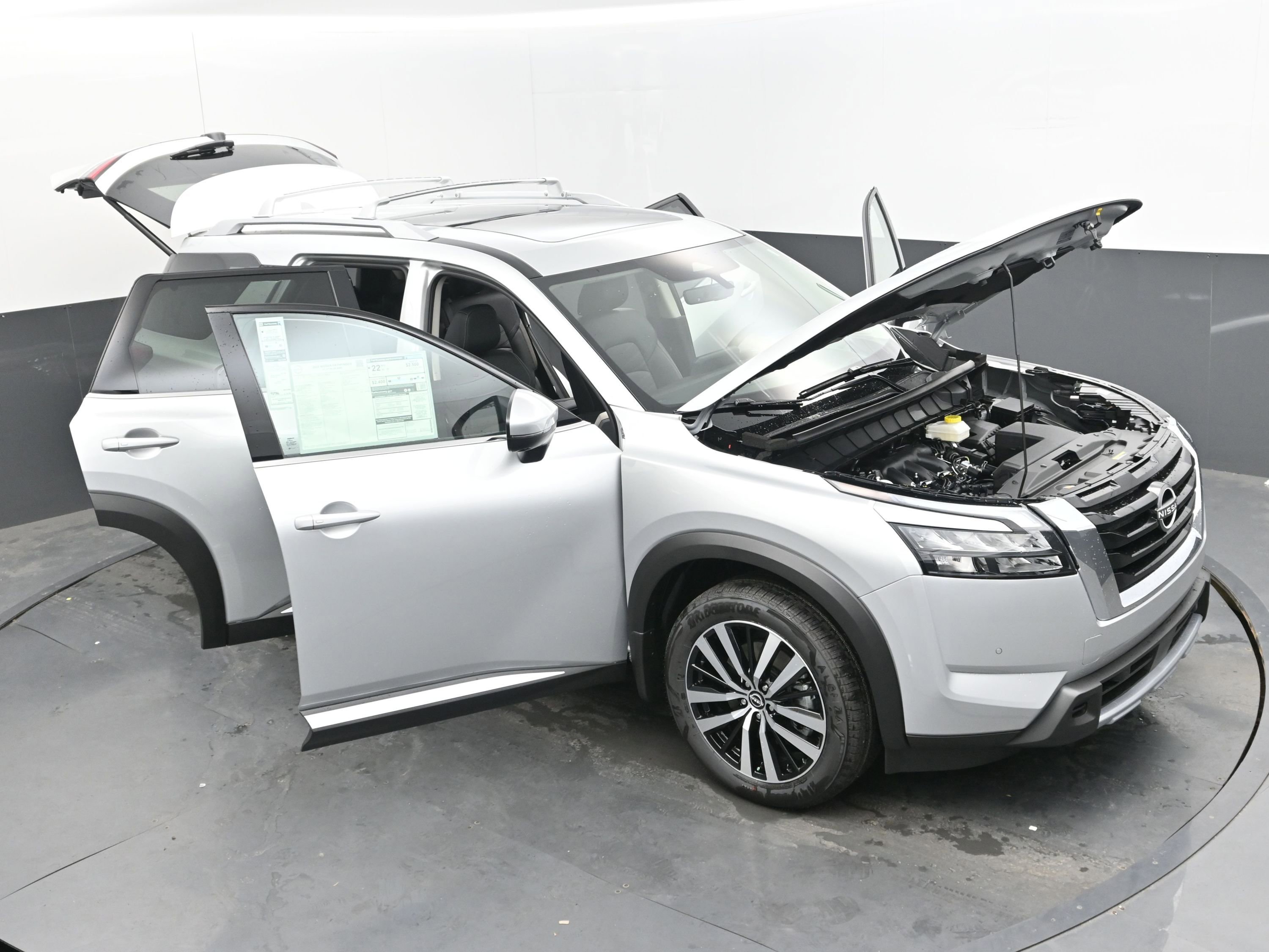 New 2025 Nissan Pathfinder Platinum w/ Cargo Package image 40