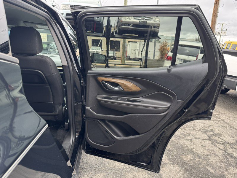 Used 2019 GMC Terrain SLE w/ Driver Convenience Package image 14